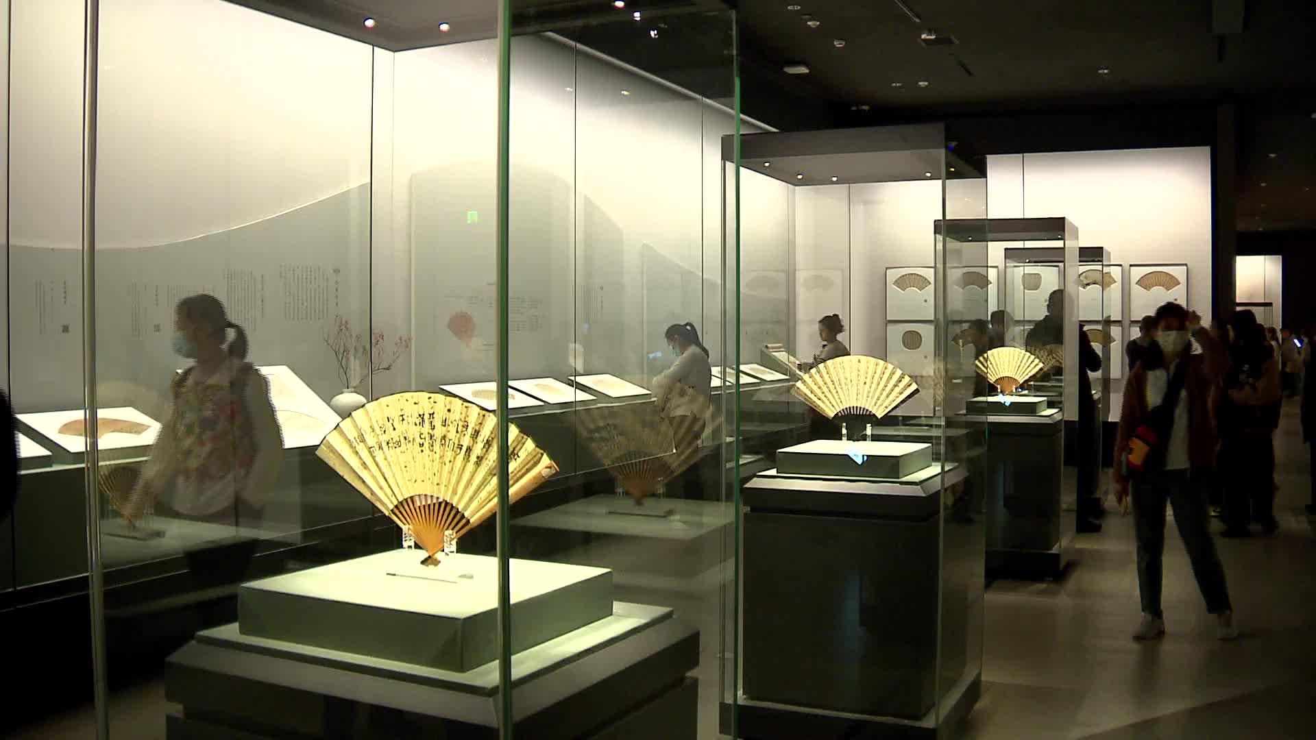 湖南博物院推出“扇里·扇外”专题展