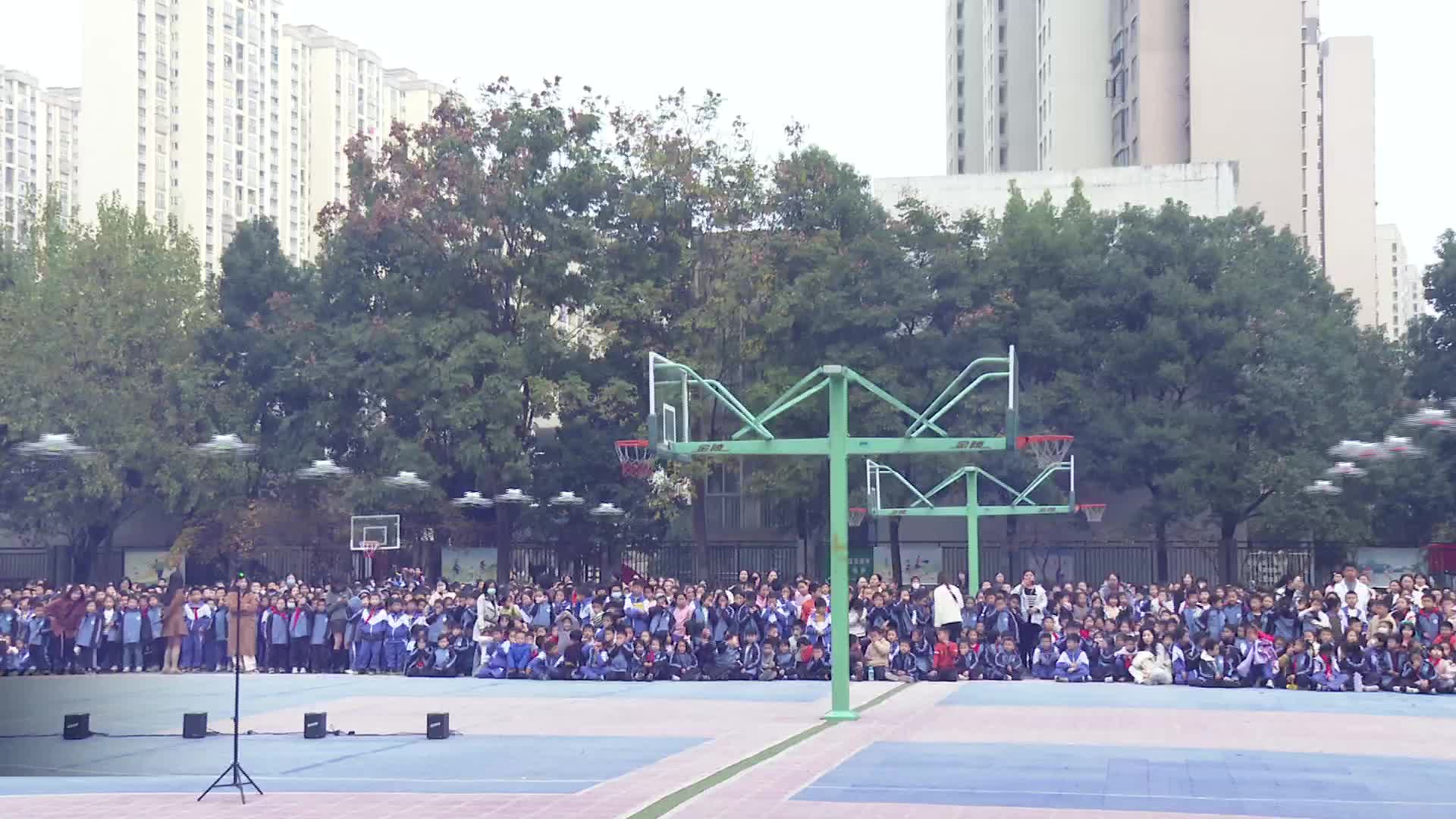 长沙：校园科技节 点燃航天梦