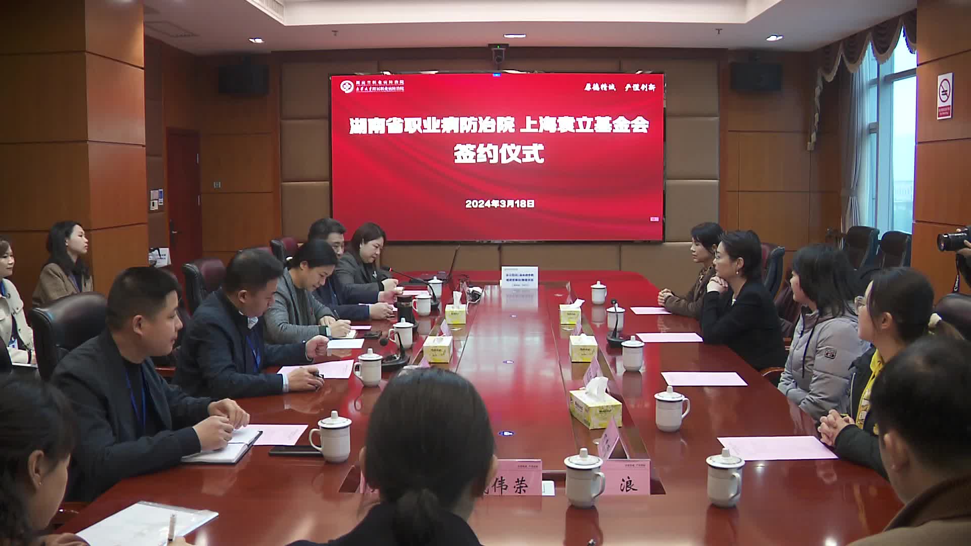 关爱尘肺病农民工患者