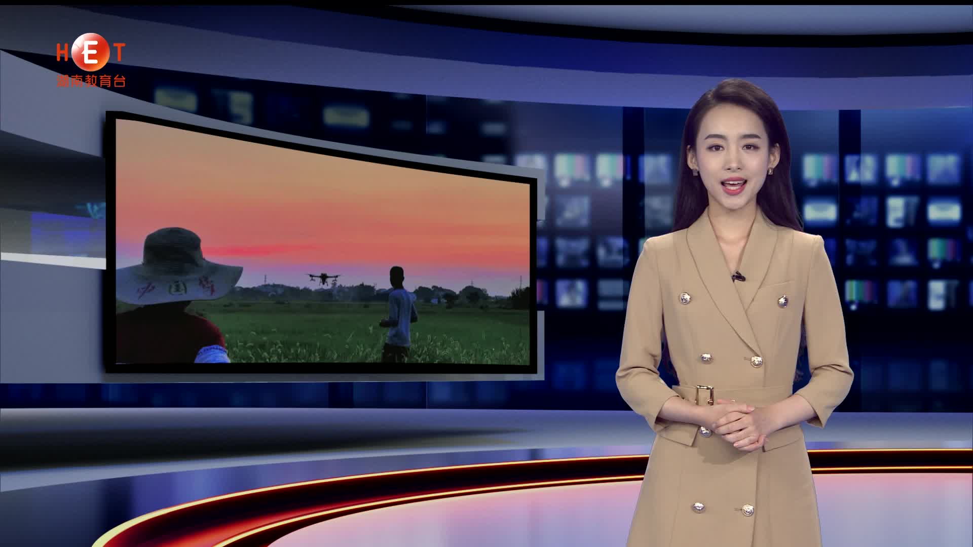 图片背后的故事之五：种田用上无人机 高专教师用手机记录智慧农业