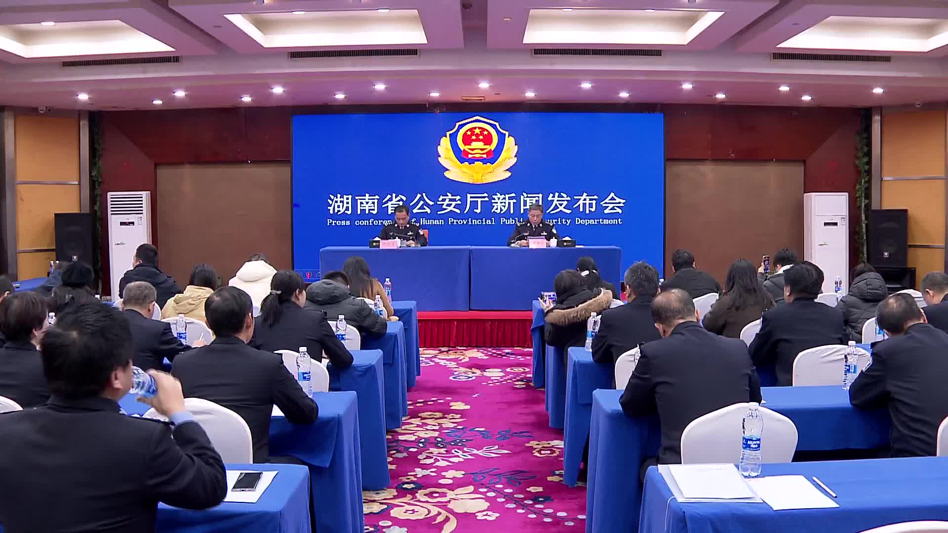 为校园安全保驾护航 湖南公安规范设立1.7万个“护学岗”