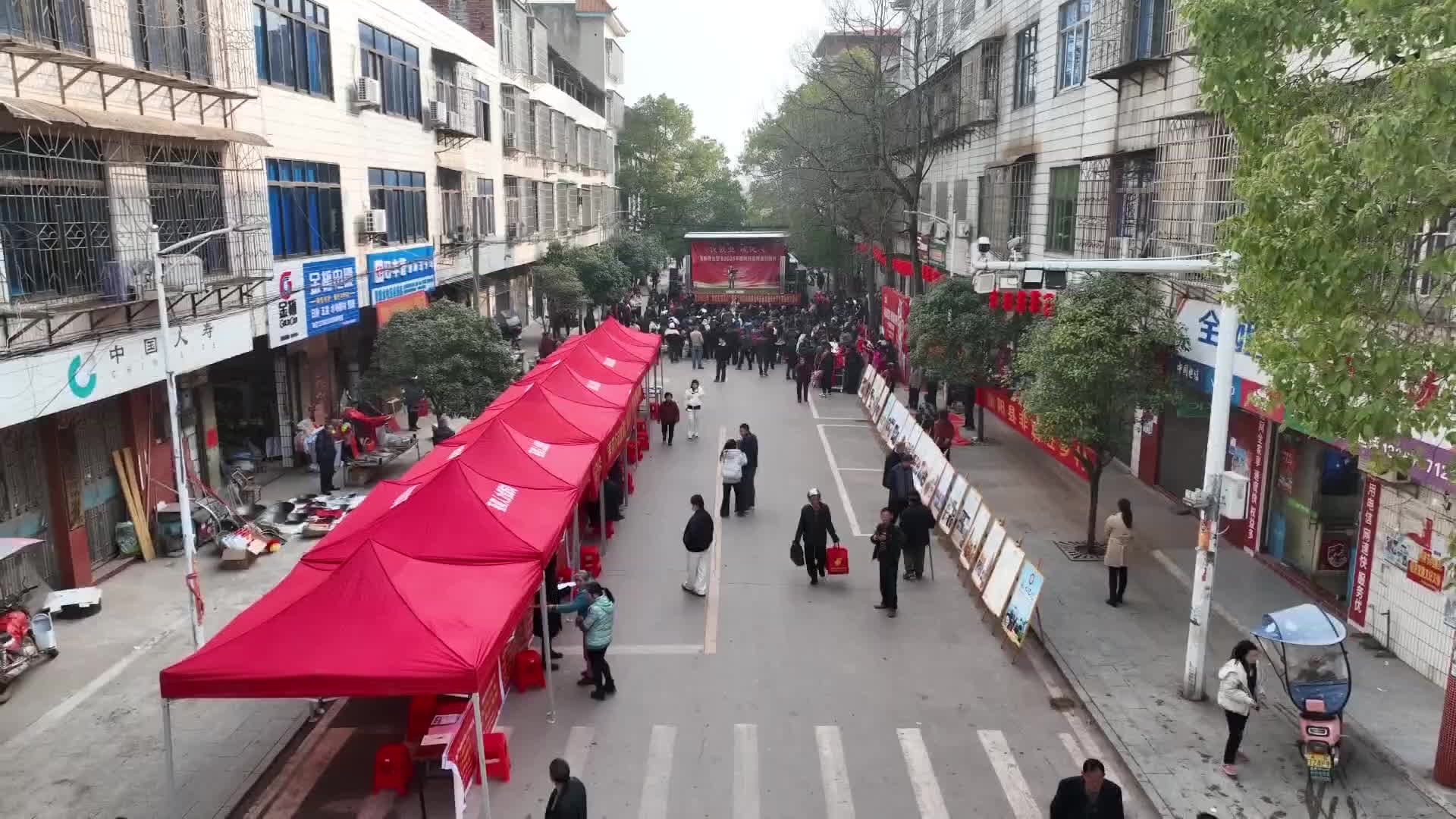 衡阳县：春节招聘进乡村