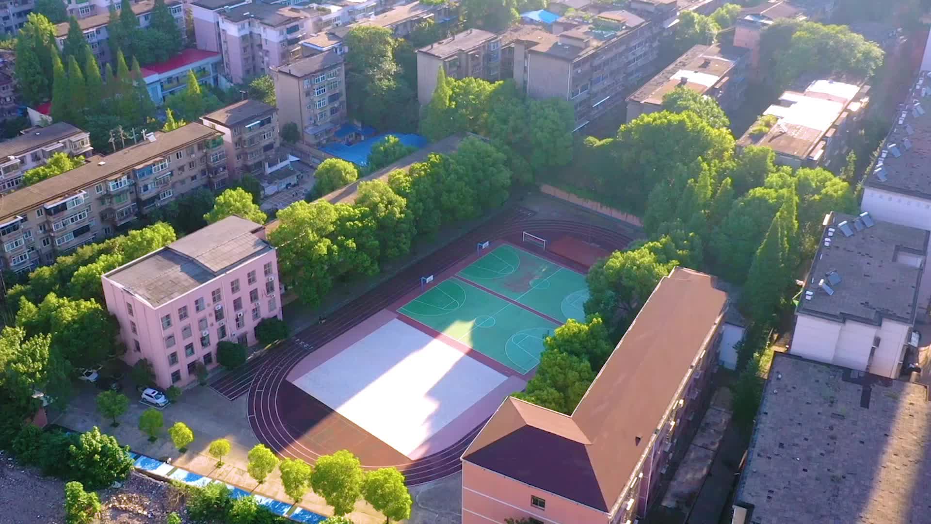 株洲市荷塘区红旗路小学大课间——以篮球为翼，展红小风采！