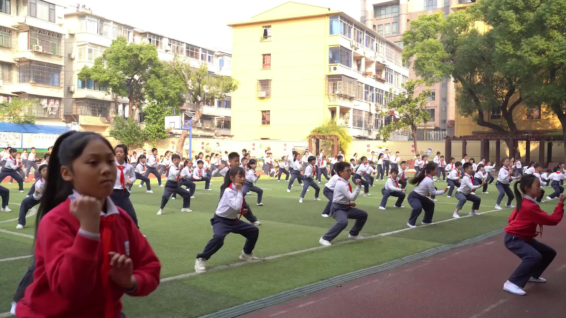 长沙市芙蓉区育华小学体育大课间展示——龙舞课间腾云起，非遗传承少年强