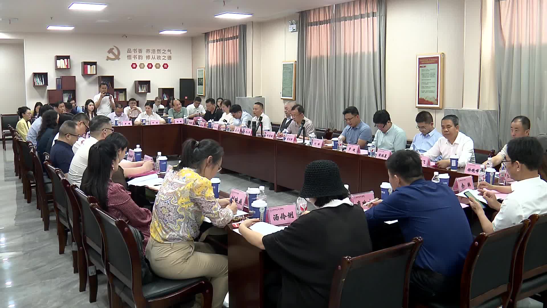 网络剧《医圣之路》拍摄创作研讨会在长召开