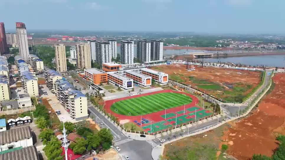 岳阳县荣湾湖小学大课间活动长视频