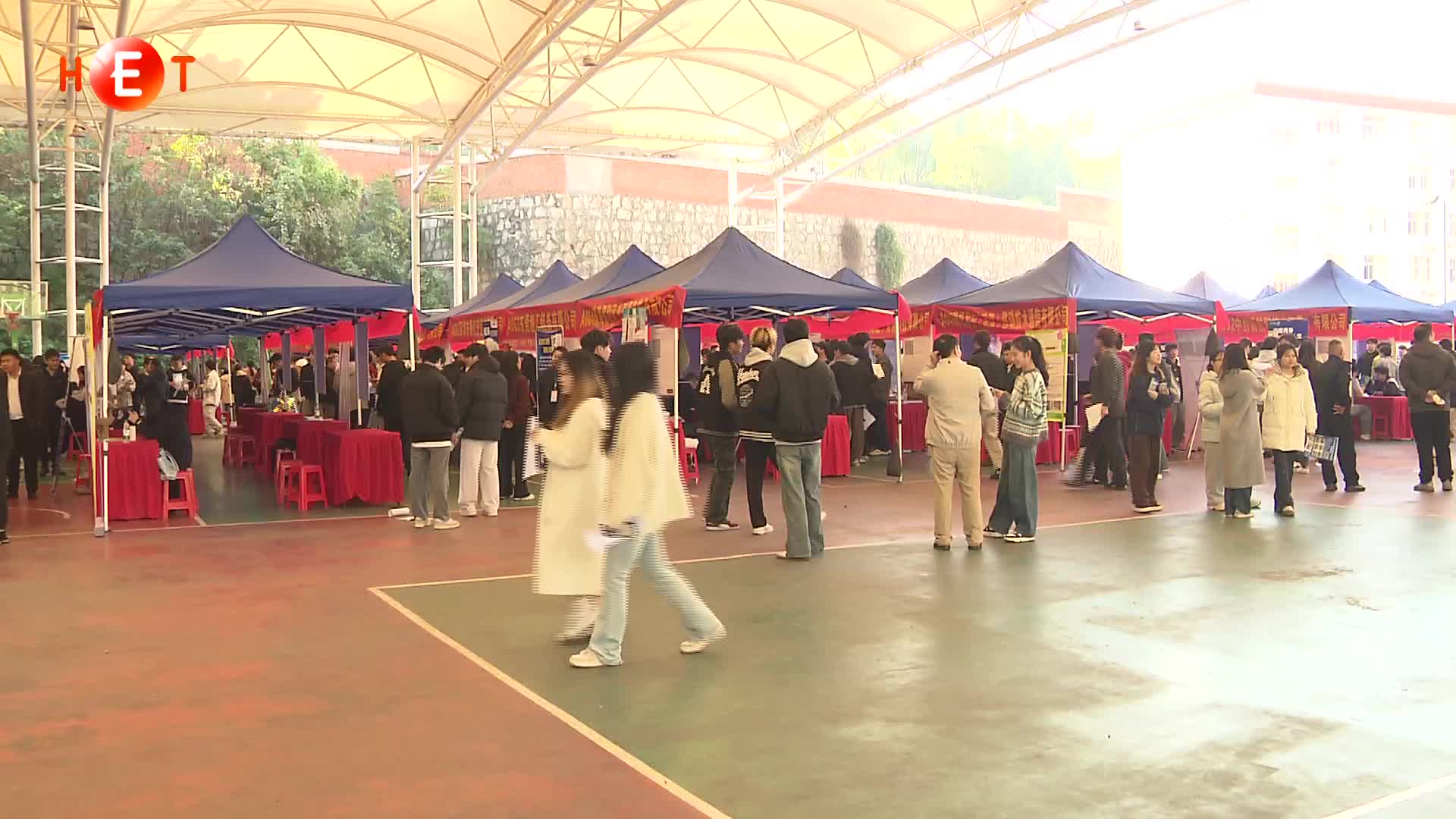 精准对接促就业 湖南机电职院1900名学子携梦求职