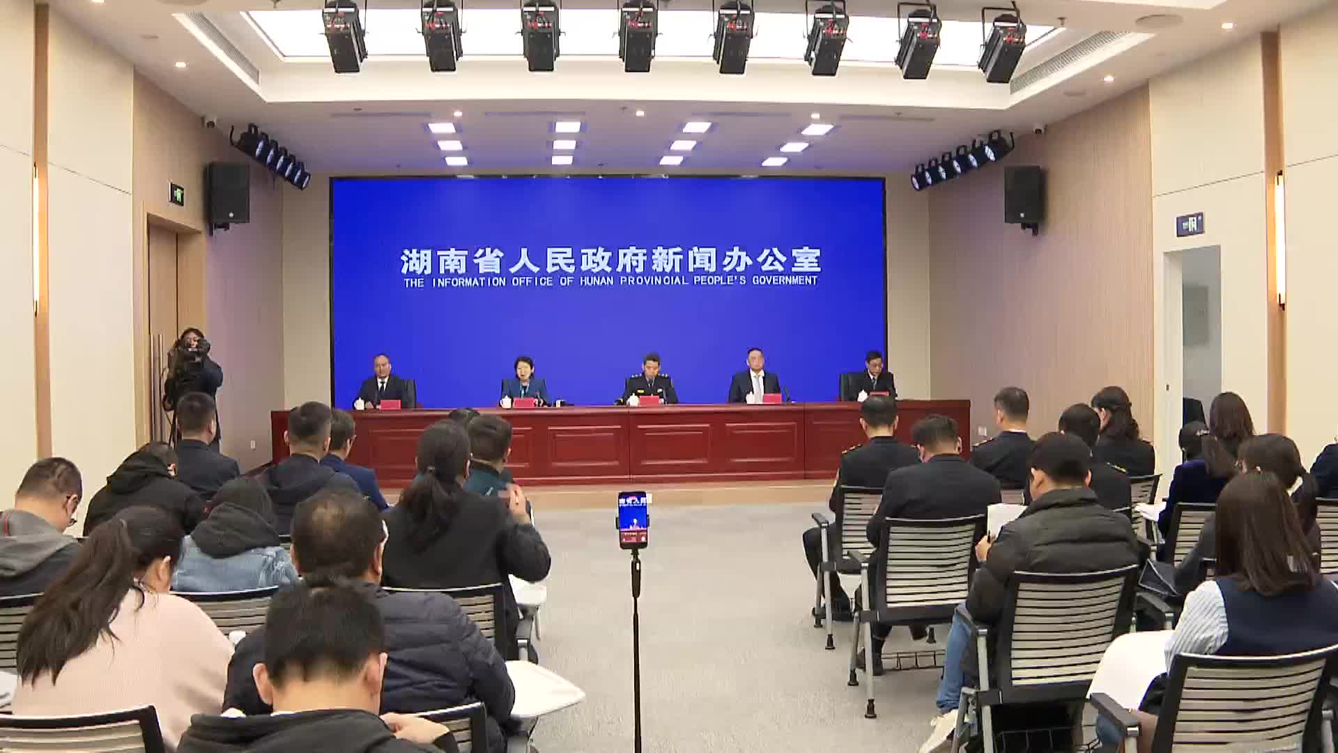 2025年全省市场监管部门为消费者挽回损失8393.79万元