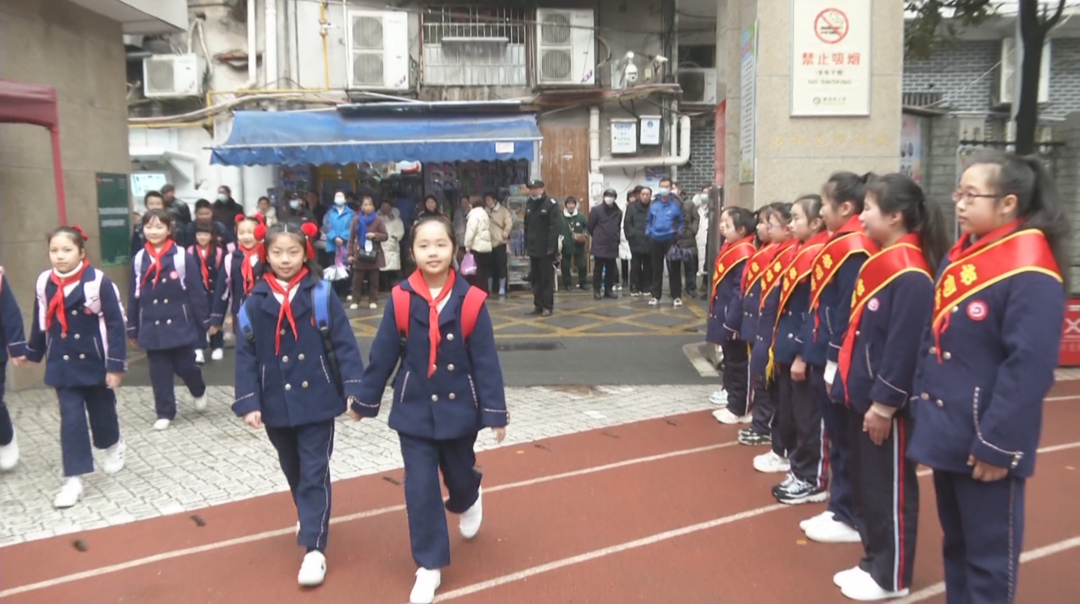 开学啦！我省中小学“花式”迎新