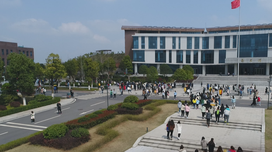 办人民满意的职业教育 为建设教育强省贡献强大力量 全省教育工作会在职业院校引发热烈反响