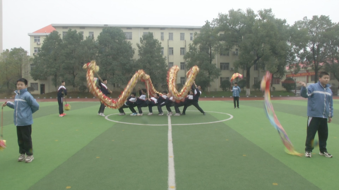 非遗进校园：长沙中学舞龙队“舞”进“央视”