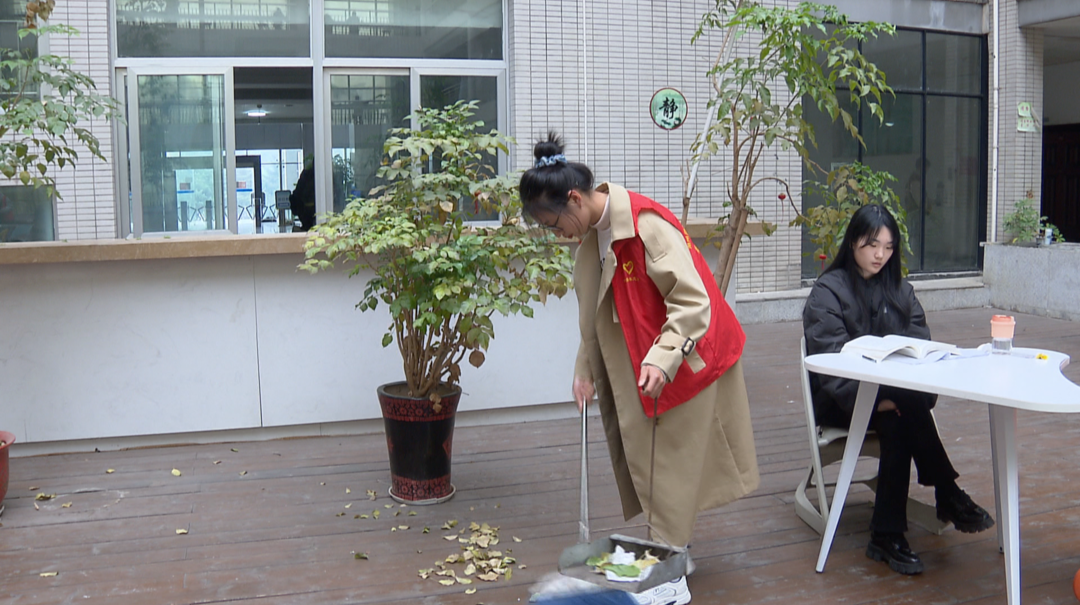 传承雷锋精神 培育时代新人