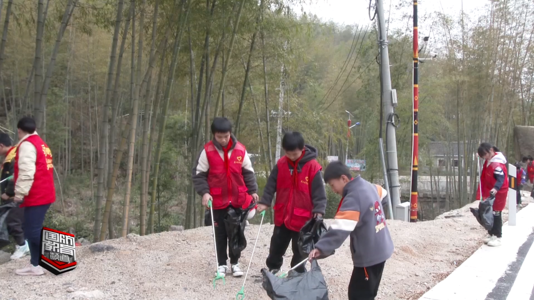 永州蓝山：湘江源头“志愿红”文明实践学雷锋