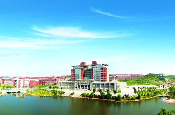 长沙理工大学科研团队将固废道路垃圾“变废为宝”
