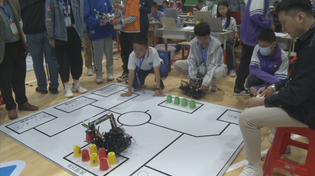 湖南省中小学生科创实践活动在长沙拉开帷幕