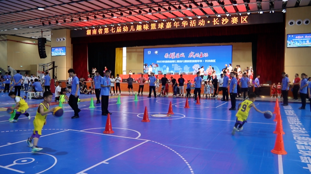 运动竞风采 快乐体育助力青少年健康成长