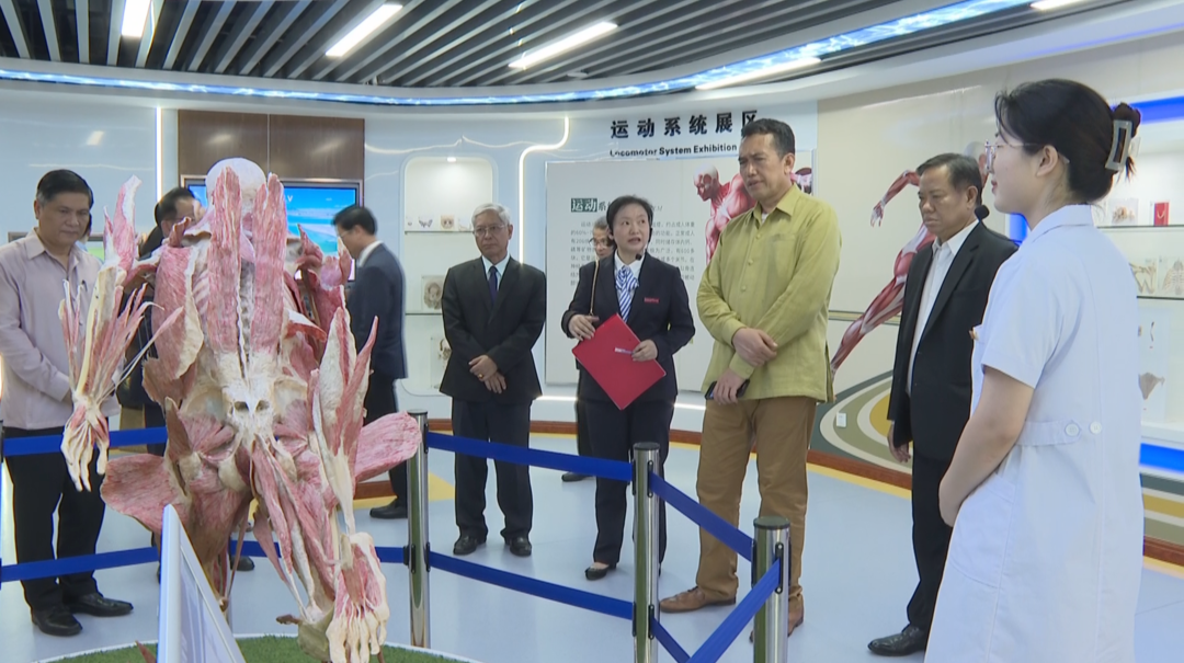 2023湖南职教周：湘潭医卫职院持续深化与老挝合作交流办学