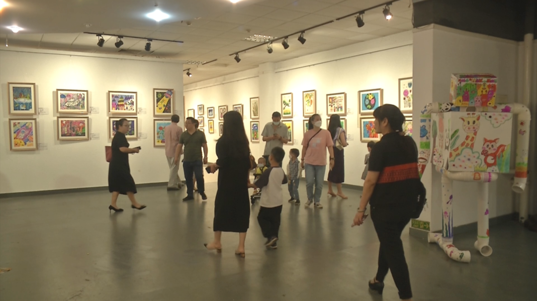 全国学前教育宣传月：近400幅幼儿画作亮相博物馆