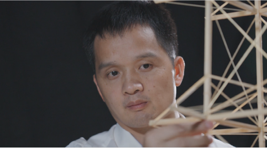 金牌教练·付果：用木条撑起学生工匠梦