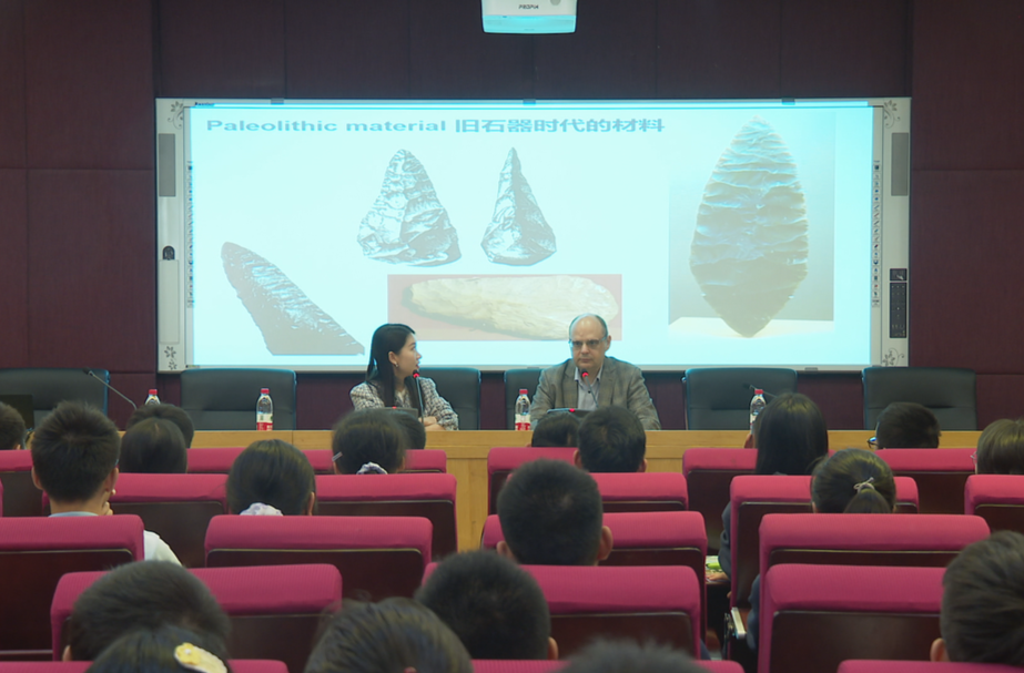 俄罗斯院士走进长沙校园 引领学生探索材料科学奥秘