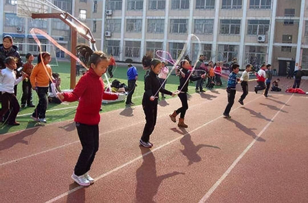 一根跳绳卖78元？——杭州中考专用绳调查