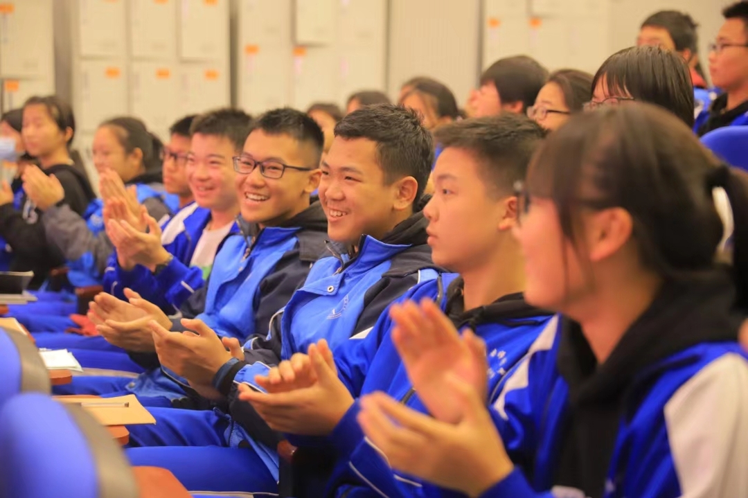 长沙：家长进课堂分享职业感悟 助力学生成长