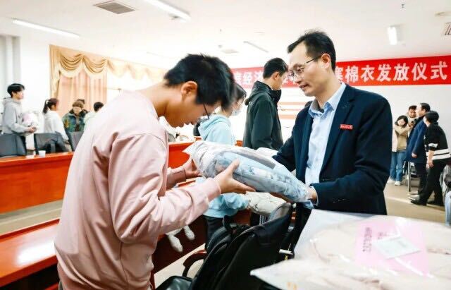 520人，10.4万元！湖南这所高校又给学生偷偷打钱了！
