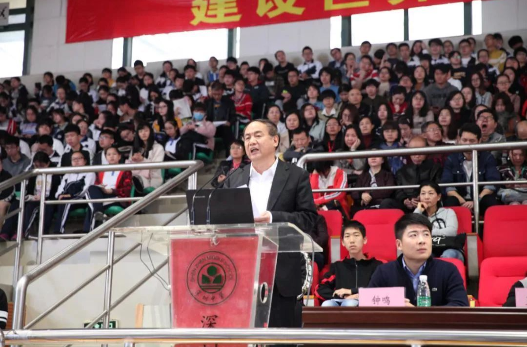 好校长的重要标准，就是让教师能够享受学校