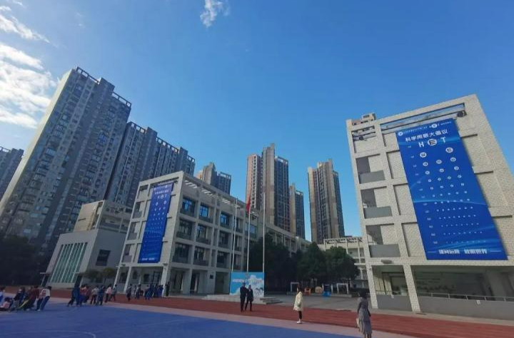 为学生视力管理提供更实更细服务
