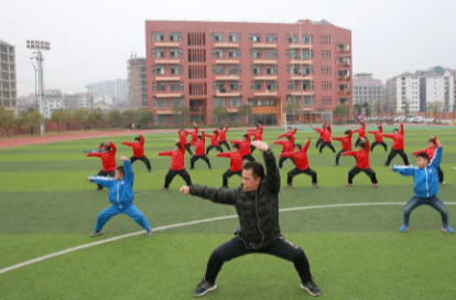 娄底市新化县：“传统武术”舞动校园