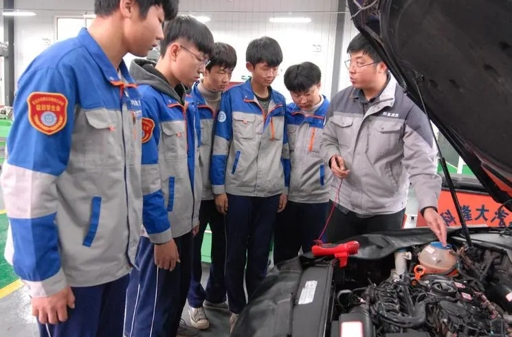 做实产教融合共同体 增强职业教育适应性