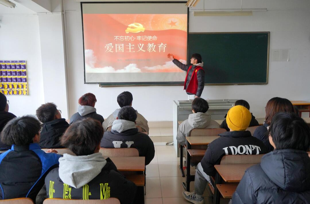 爱国主义教育法元旦起生效，贯彻实施的重点有哪些？