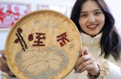 冬至，湖南农大学子五谷杂粮“画”农耕！