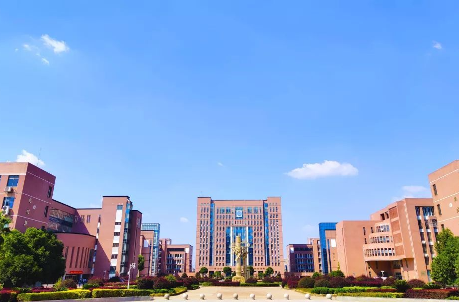 湖南工学院在2023年全省普通本科高校“一校一书”阅读推广活动中再创佳绩