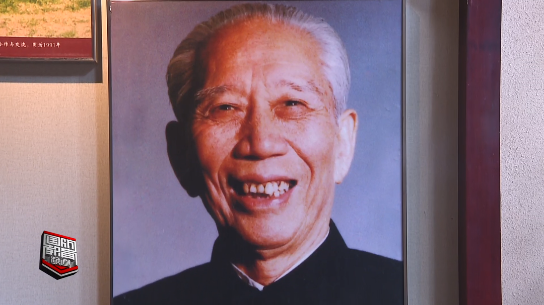 走进王震将军故居（下）