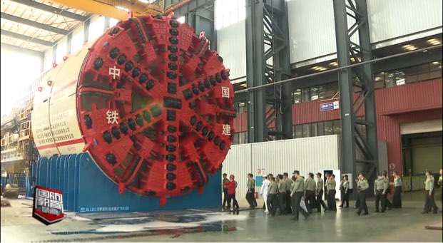 军校学员走近“大国重器”  感悟工匠精神