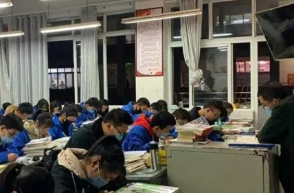 是否组织晚自习？以共识破解众口难调