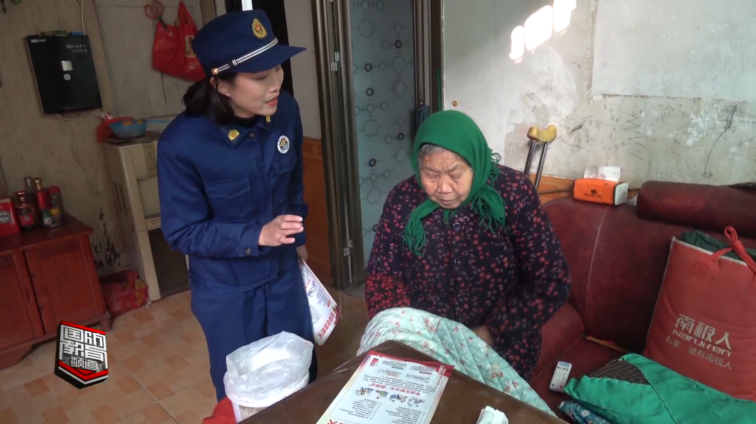 郴州桂阳：为孤寡老人送上“防火哨兵”