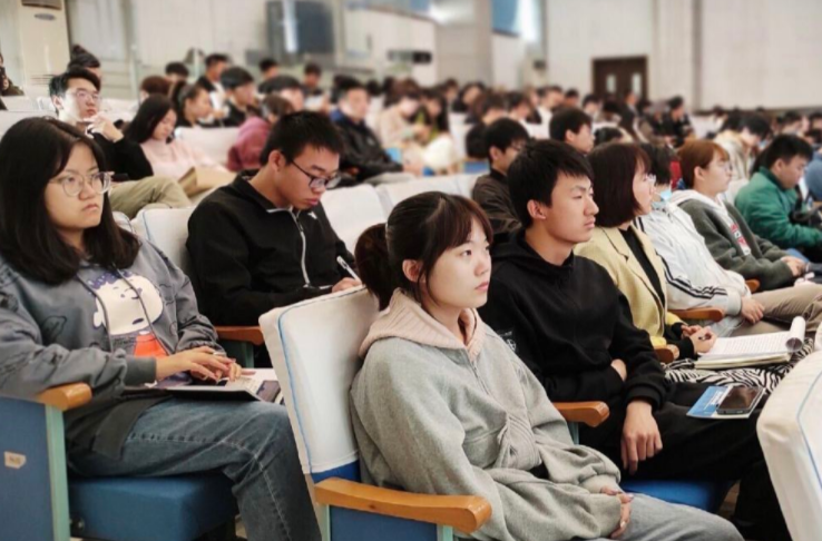 全面提升大学语文的育人功能