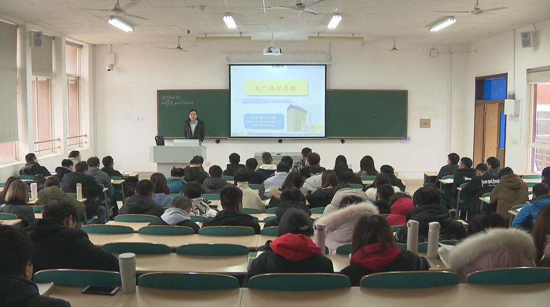 两会声音·杨红艳：推动本科生实现更加充分更高质量就业创业
