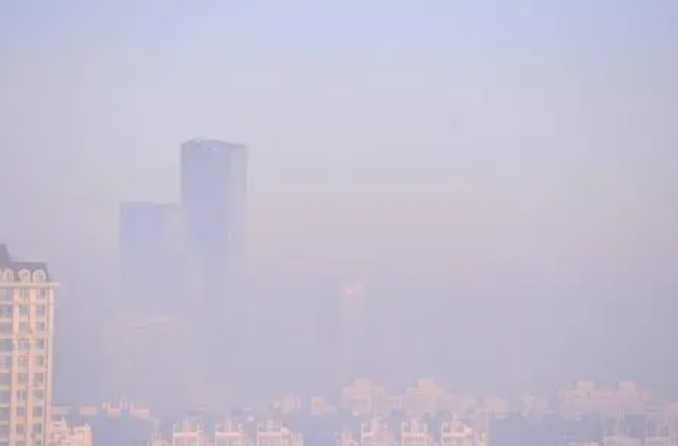 大年初三湘西北局地有阵性降水，湘西、湘南有晨雾