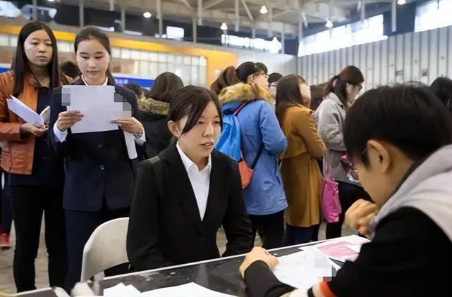 女生多于男生！湖南省普通高校2023届毕业生57.29%在省内就业