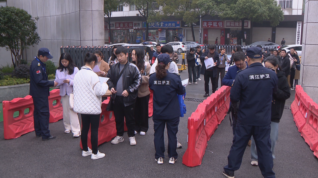 记者观察：18.81万人参加湖南“省考” “公考热”为何高居不下？