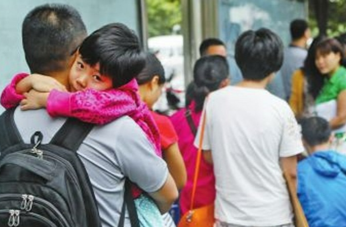 来长务工人员随迁子女如何入读小学？只需两个条件