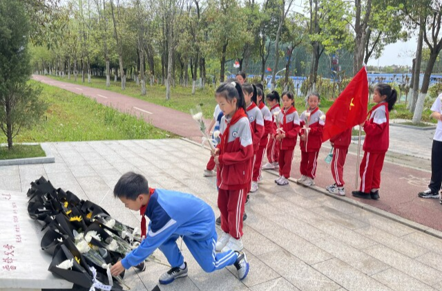 赓续红色血脉，厚植爱国情怀！湖南中小学校开展清明祭英烈活动