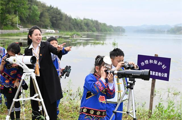 怀化麻阳：偏远山区县办好了一所科学教育实验校
