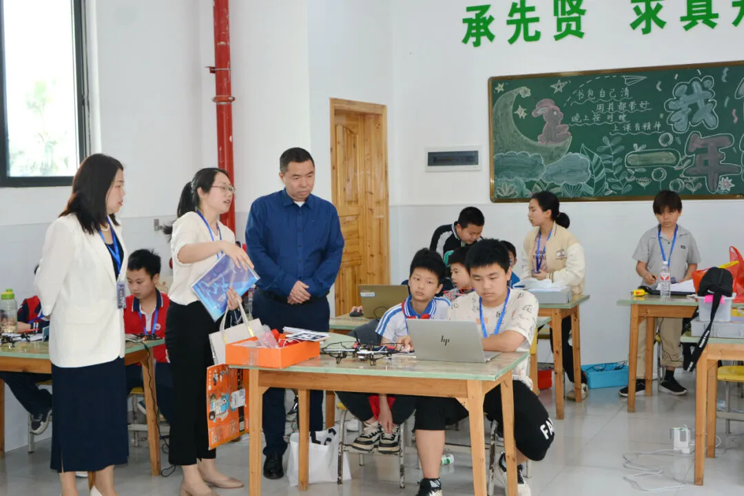 科技筑梦未来 竞技展示风采！2024年永州市中小学生机器人竞赛开赛