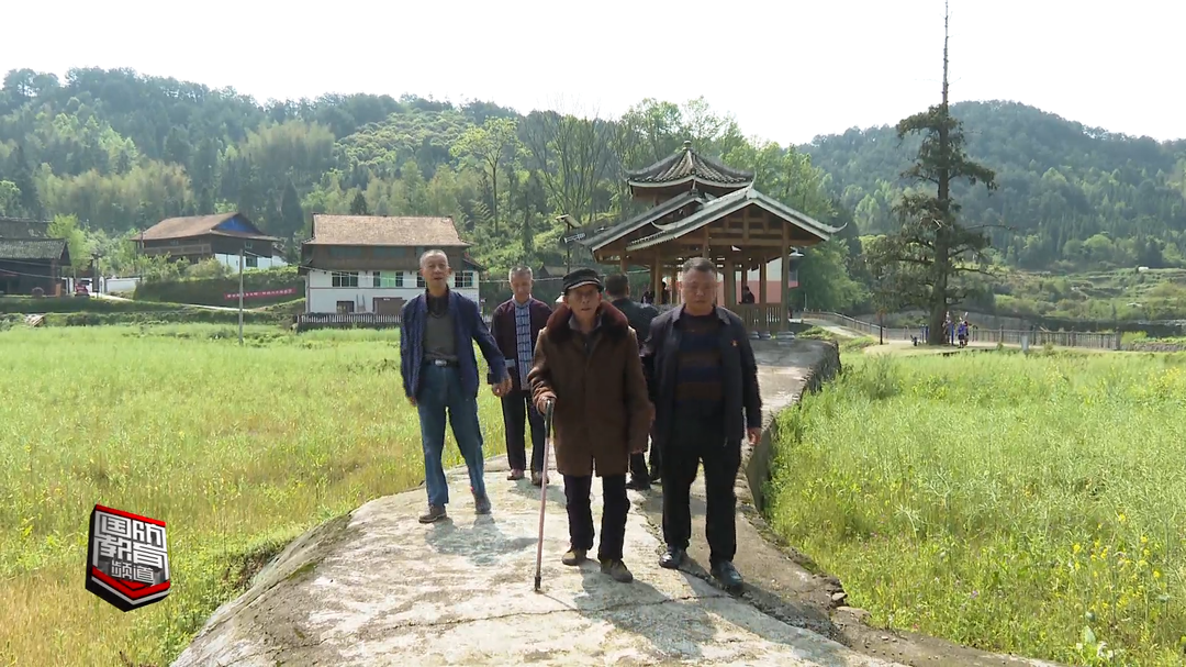 红色通道“父子兵”(上）