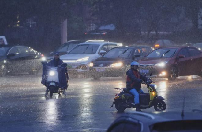 湖南发布暴雨橙色预警！