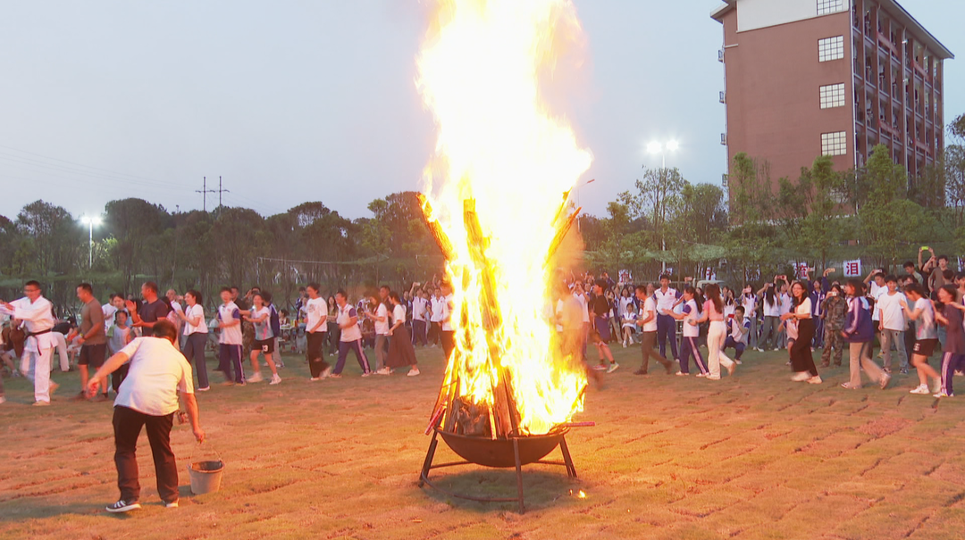 “花式”解压 助力考生科学备战高考
